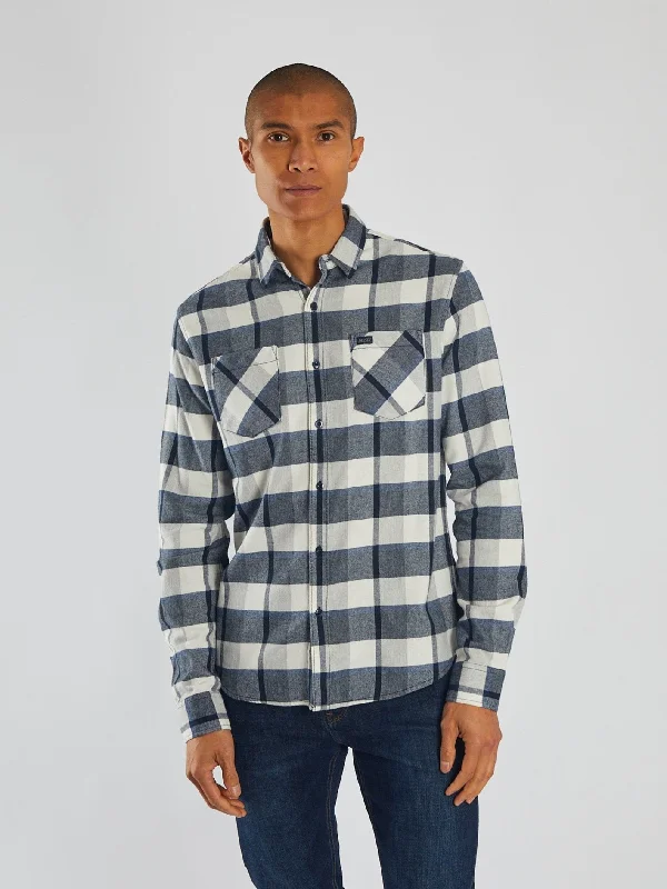 Men's Hunting Shirts for Camouflage and ComfortSawyer LS Shirt Navy Check