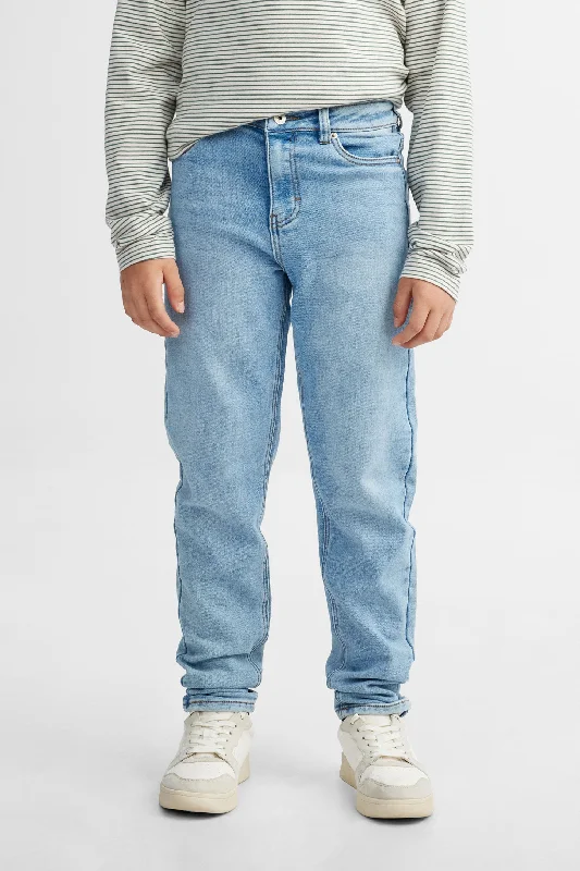 Fashion-Forward Men's JeansJeans coupe ajustée - Ado garçon