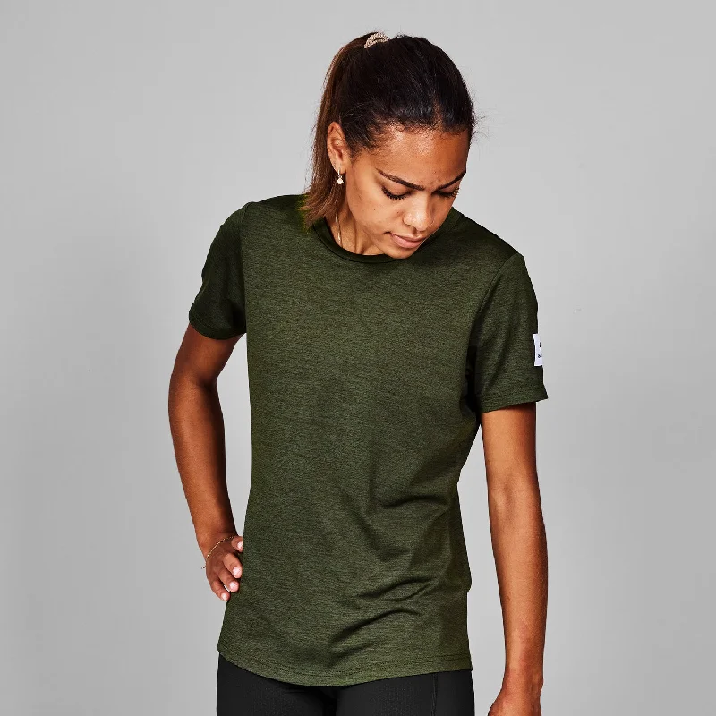 Men's Shirts with Floral PrintsClean Pace T-shirt
