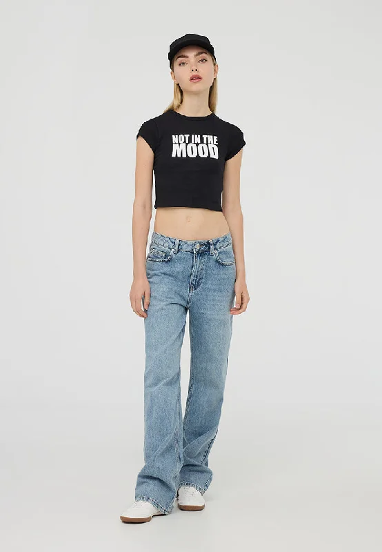 Men's Shirts with Pin CollarsWoman Short-sleeved T-shirt