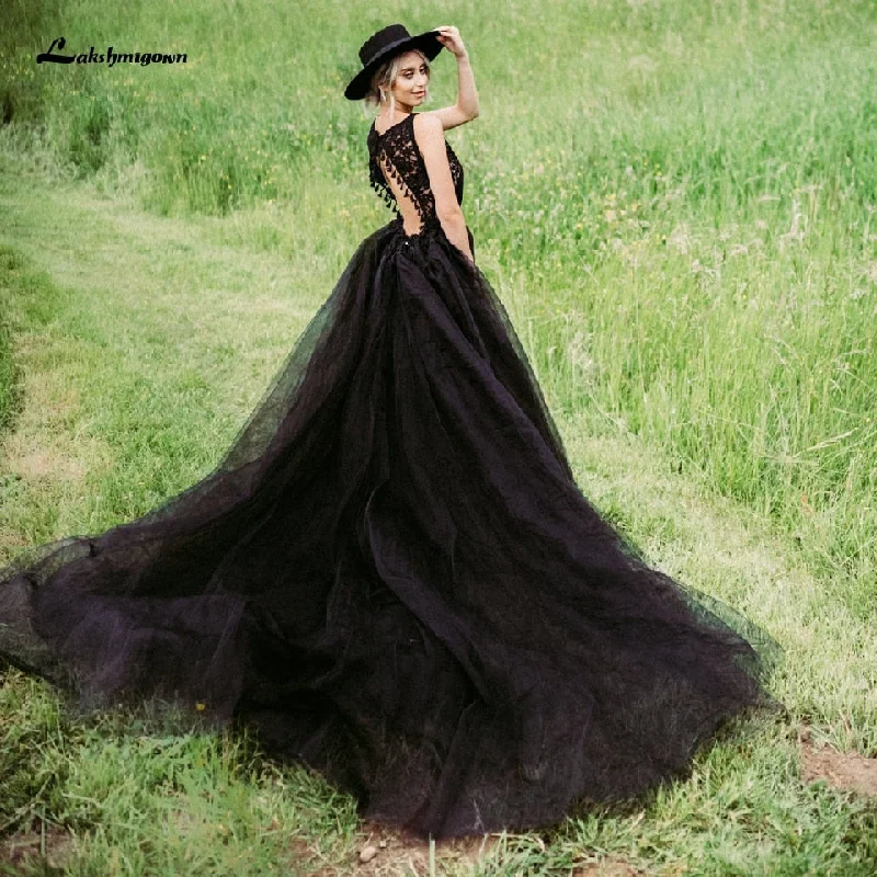 Roycebridal Lakshmigown Gothic Black Wedding Dress 2021 Robe Blanche Sexy Bridal Dress Lace Bodice Boho Country Style Wedding Gown Open Back Roycebridal Lakshmigown Gothic Black Wedding Dress 2021 Robe Blanche Sexy Bridal Dress Lace Bodice Boho Country Style Wedding Gown Open Back