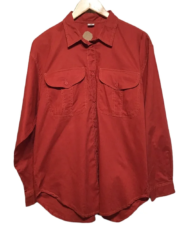 Classic Men's Dress ShirtsButton Pocket Casual Shirt (Size M)
