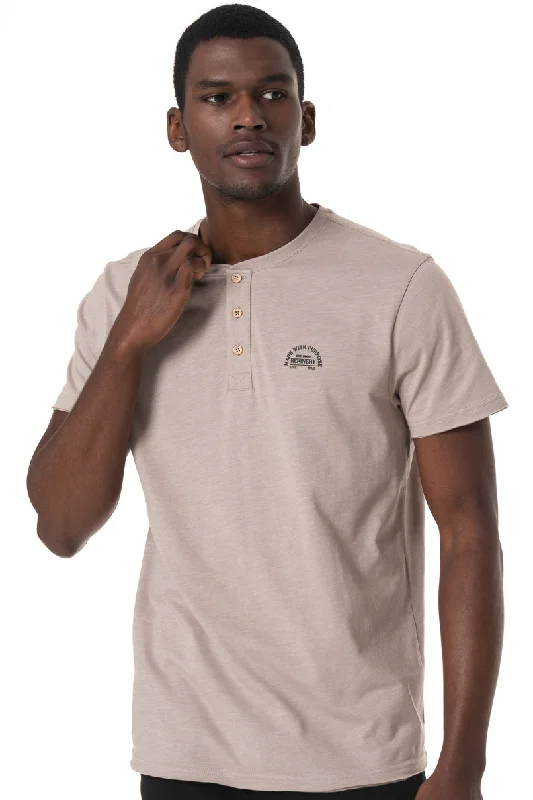 Men's Shirts with Short PlacketsHenley T-Shirt _ 151840 _ Biscuit