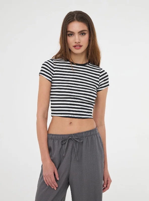 Var black