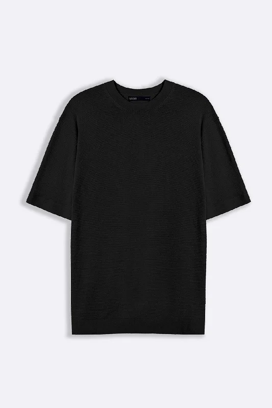 Classic Men's Button-Up ShirtsSNUG KNIT TEE