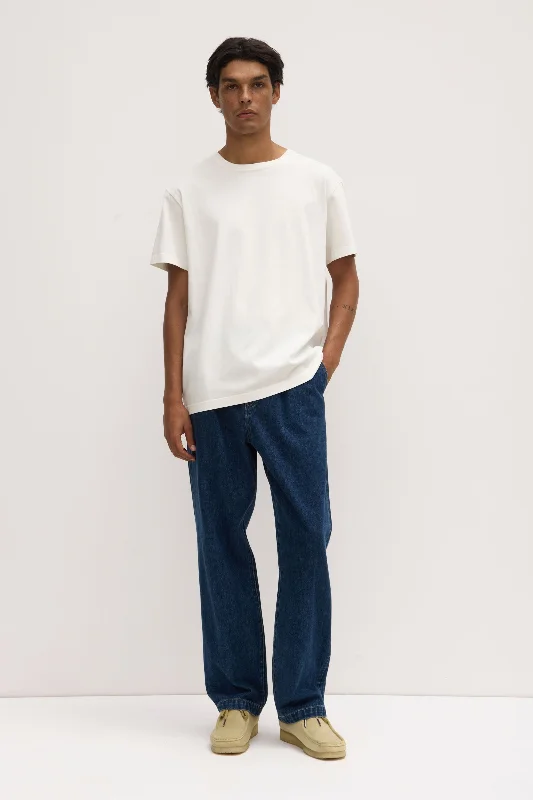 Men's Low-Waisted Pants for a Casual VibeMens Relaxed Pleated Jean