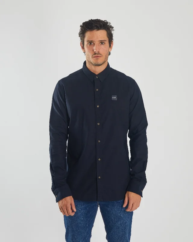 Men's Iron-Free Shirts for Wrinkle-Resistant WearTemple Shirt North Navy