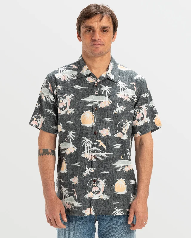 Men's Shirts for HuntingDNA Destination Island Short Sleeve T-Shirt - Black