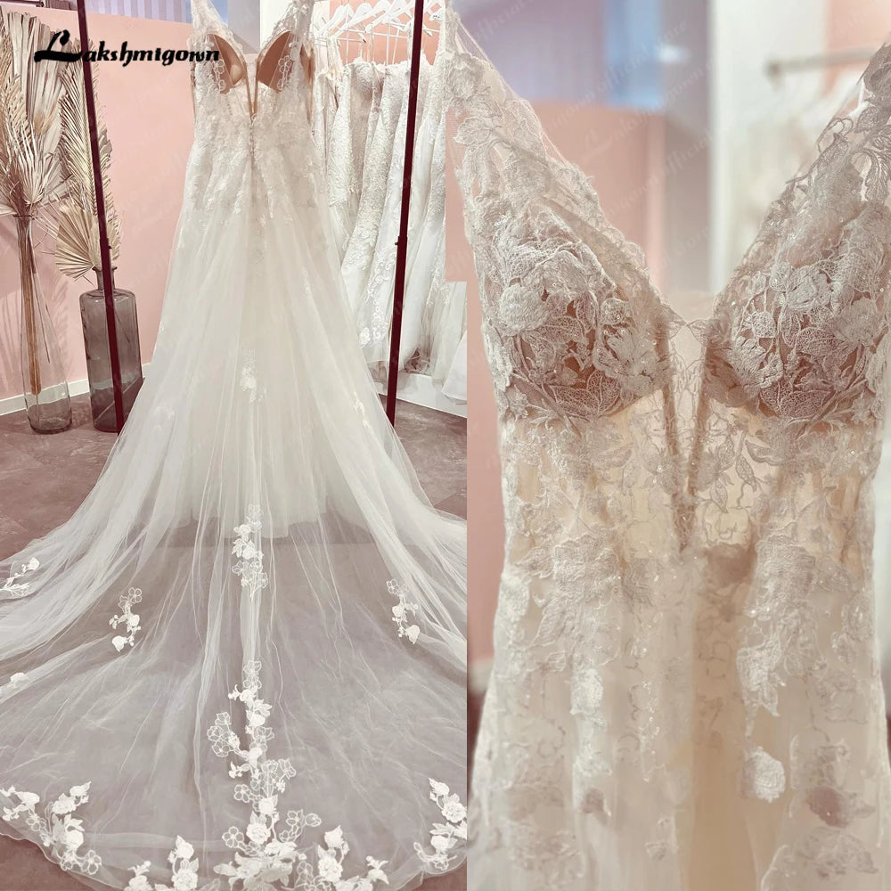 Roycebridal V-Neck Sleeveless Lace Appliques A-Line Backless Bridal Gowns Court Train Wedding Dresses Robe de marie Roycebridal V-Neck Sleeveless Lace Appliques A-Line Backless Bridal Gowns Court Train Wedding Dresses Robe de marie